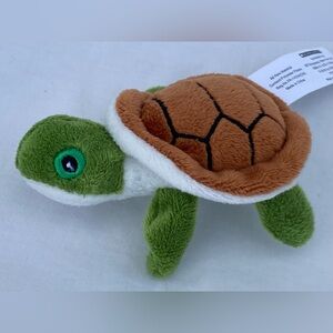 Scholastic Inc. 4” Sea Turtle Plush Soft , Cute, & Cuddly / Green, Brown, White